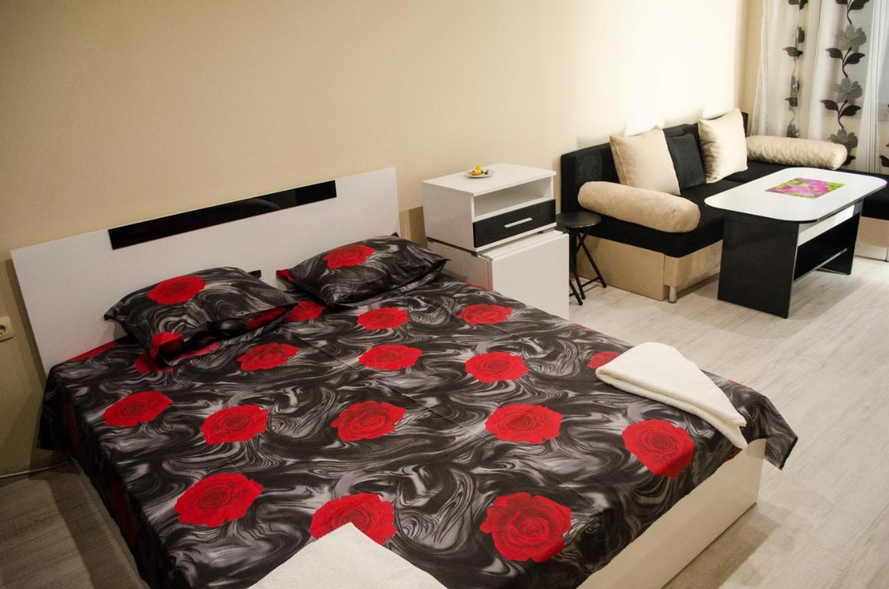 Guesthouse Udevi Σαντάνσκι Εξωτερικό φωτογραφία